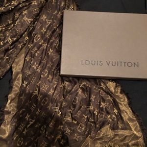 Louis Vuitton Scarf 2 Sided 💯% Authentic!!!!!